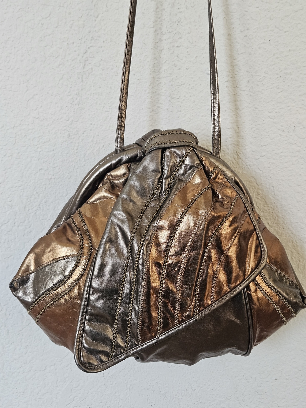 Vintage 80s Doris Lee Metallic Leather Patchwork Clamshell Shoulder Bag